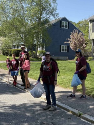 neighbors cleaning up liter